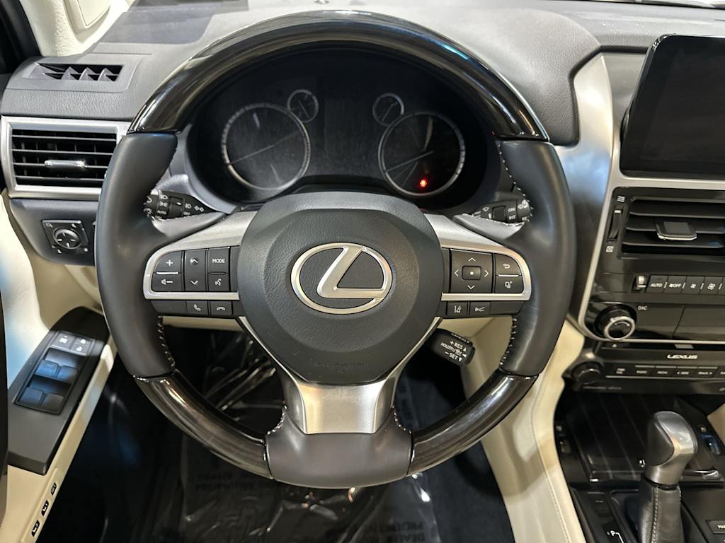 Thumbnail: 2023 Lexus GX - 8