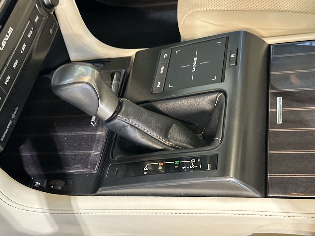 Thumbnail: 2023 Lexus GX - 32