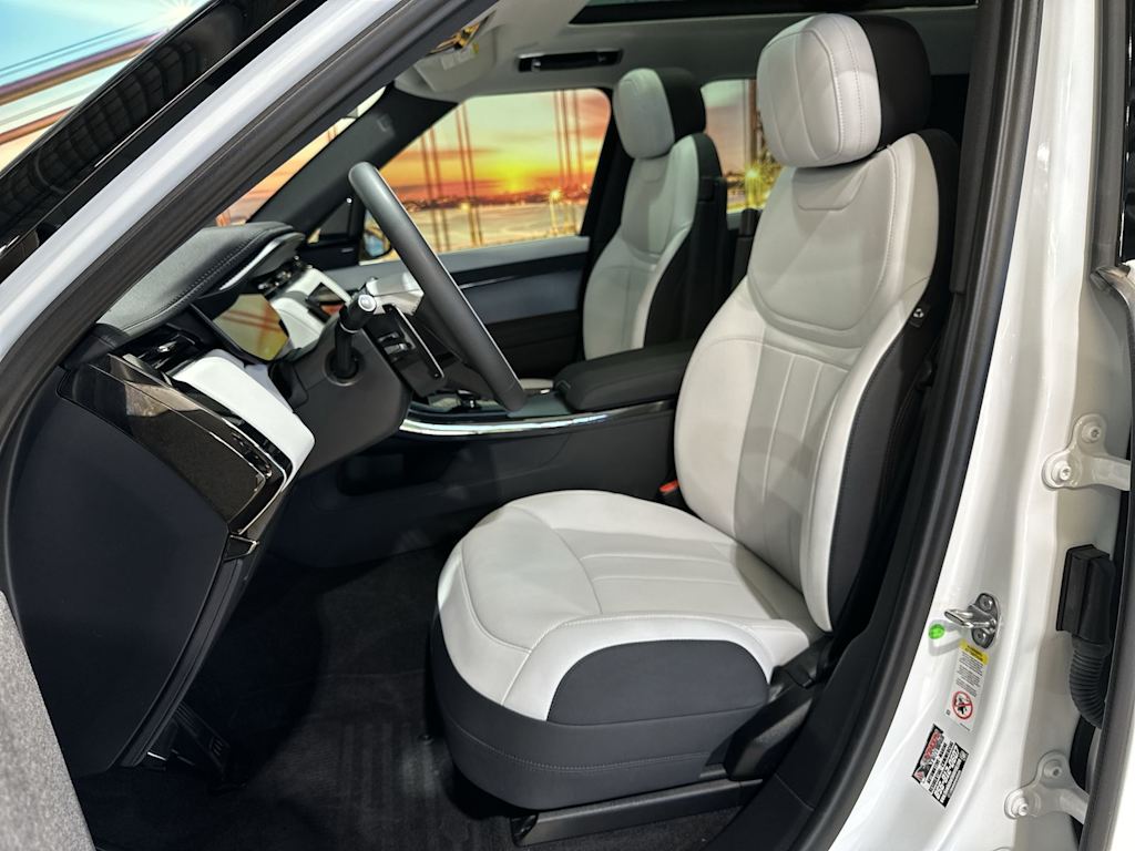 Thumbnail: 2024 Land Rover Range Rover Sport - 12