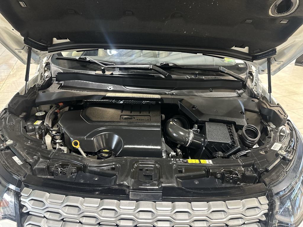 Thumbnail: 2021 Land Rover Discovery Sport - 9