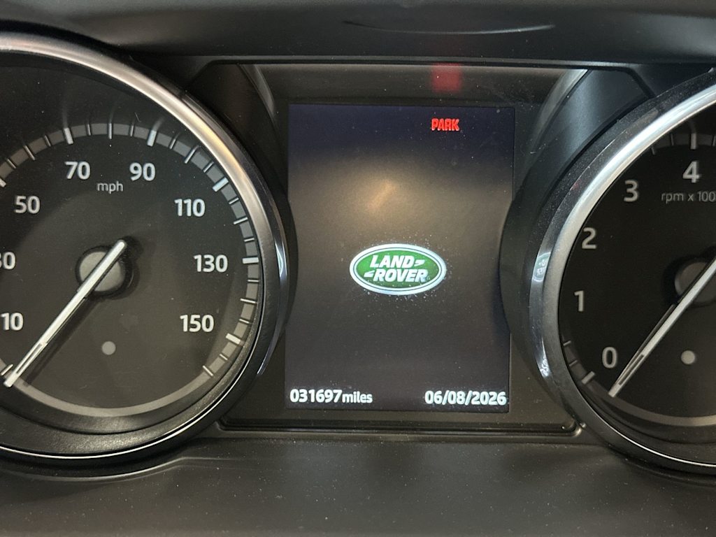 Thumbnail: 2019 Land Rover Discovery Sport - 14