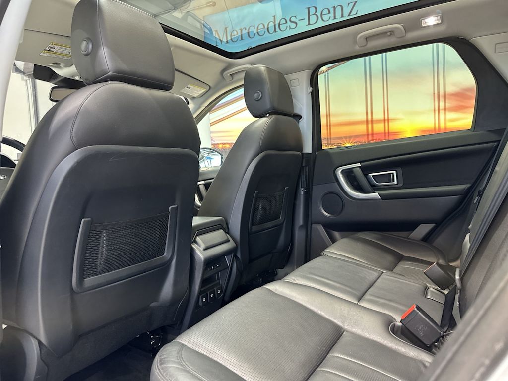 Thumbnail: 2019 Land Rover Discovery Sport - 12