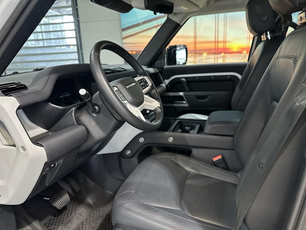 Thumbnail: 2024 Land Rover Defender - 10