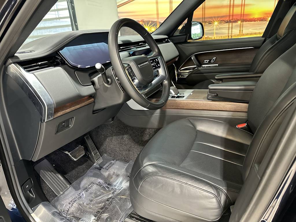Thumbnail: 2024 Land Rover Range Rover - 11