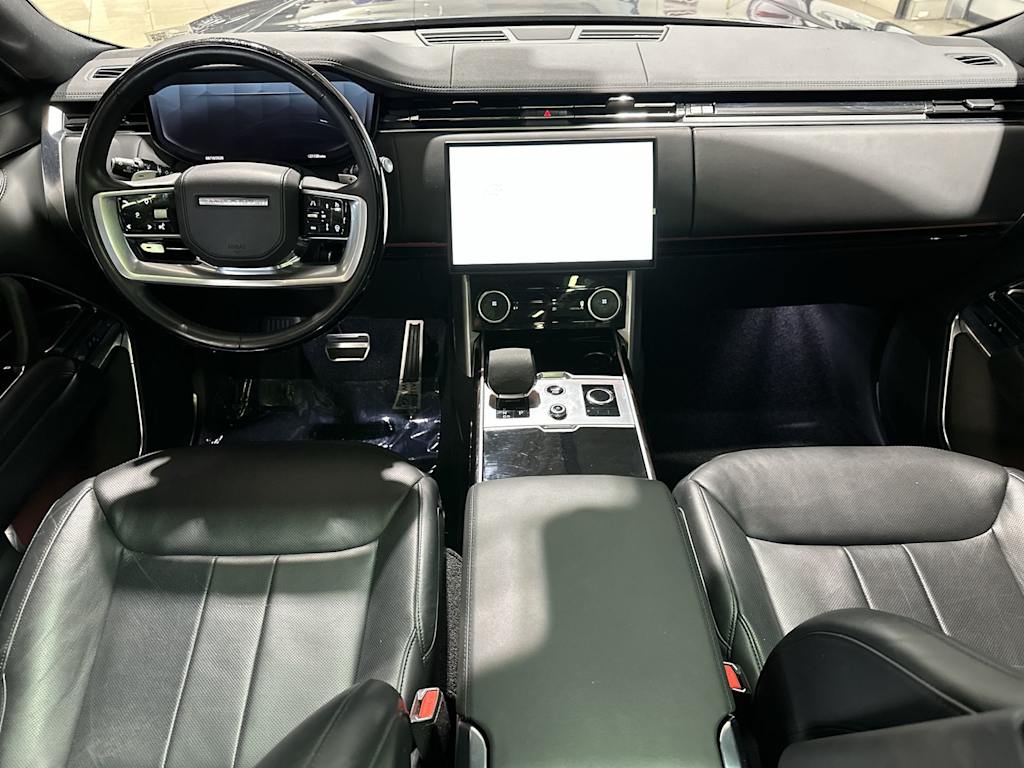 Thumbnail: 2023 Land Rover Range Rover - 10