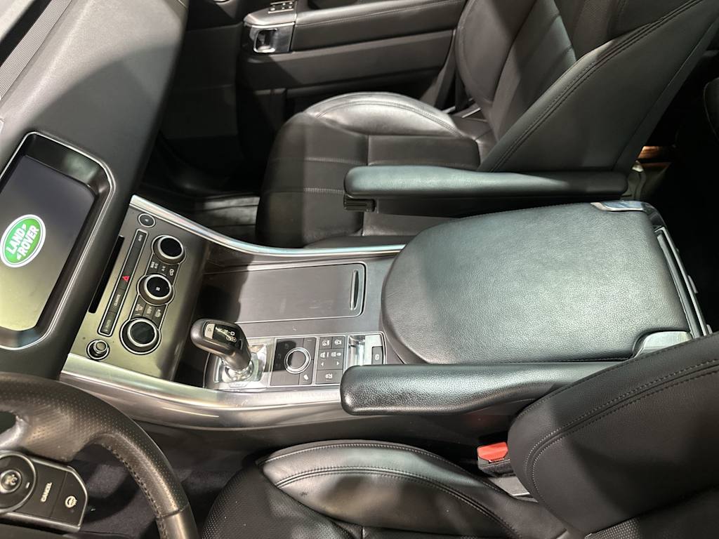 Thumbnail: 2017 Land Rover Range Rover Sport - 14