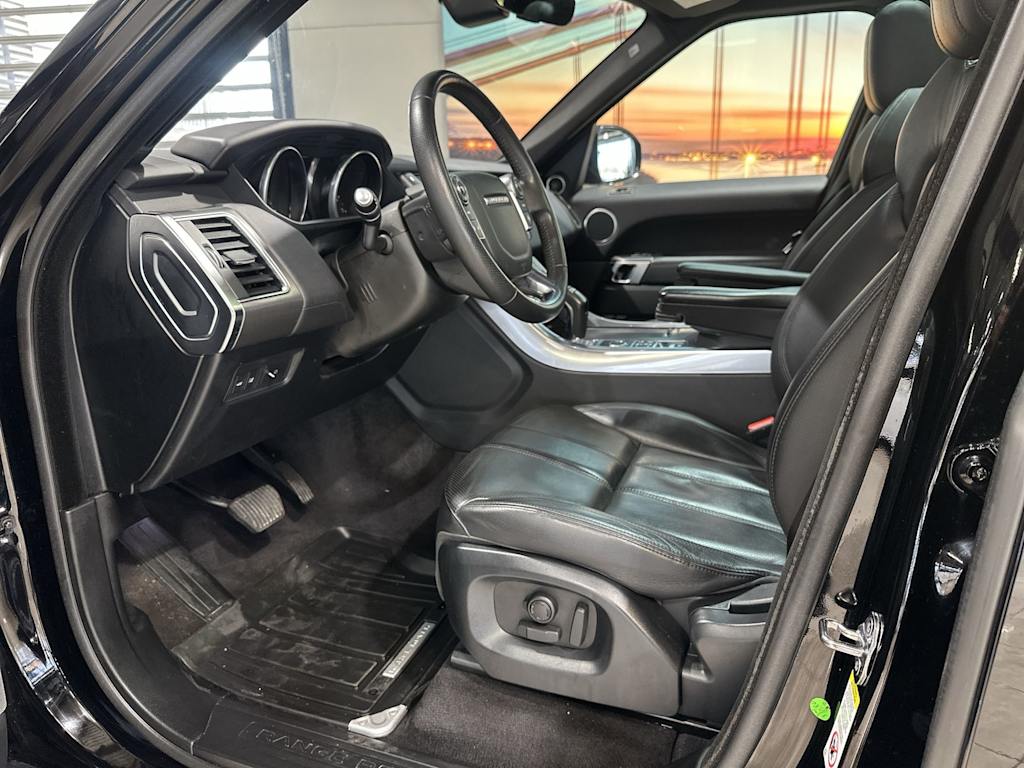 Thumbnail: 2017 Land Rover Range Rover Sport - 11