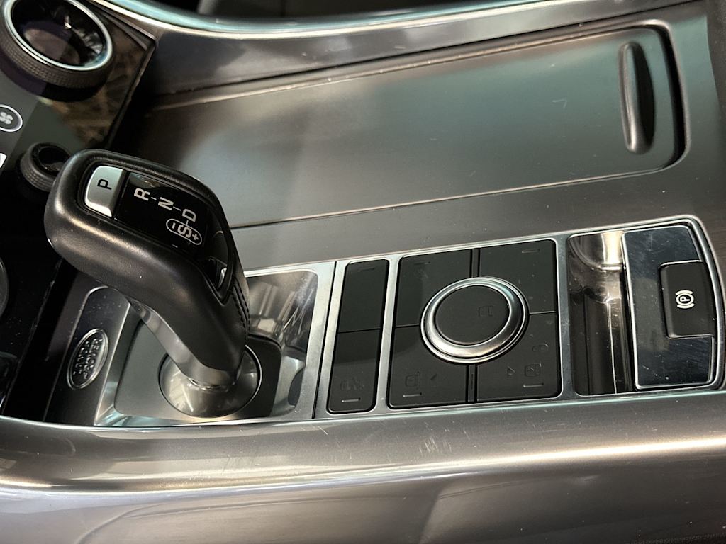 Thumbnail: 2021 Land Rover Range Rover Sport - 32
