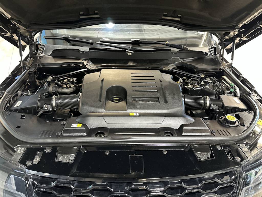 Thumbnail: 2021 Land Rover Range Rover Sport - 9