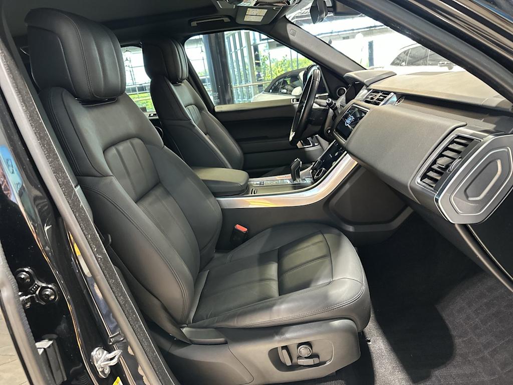 Thumbnail: 2021 Land Rover Range Rover Sport - 31