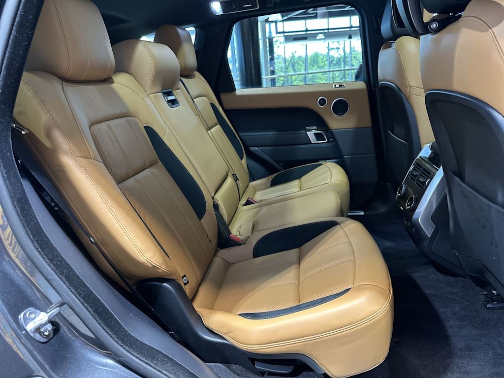 Thumbnail: 2022 Land Rover Range Rover Sport - 32