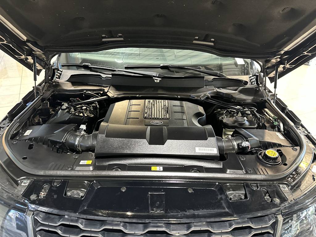 Thumbnail: 2022 Land Rover Range Rover Sport - 9