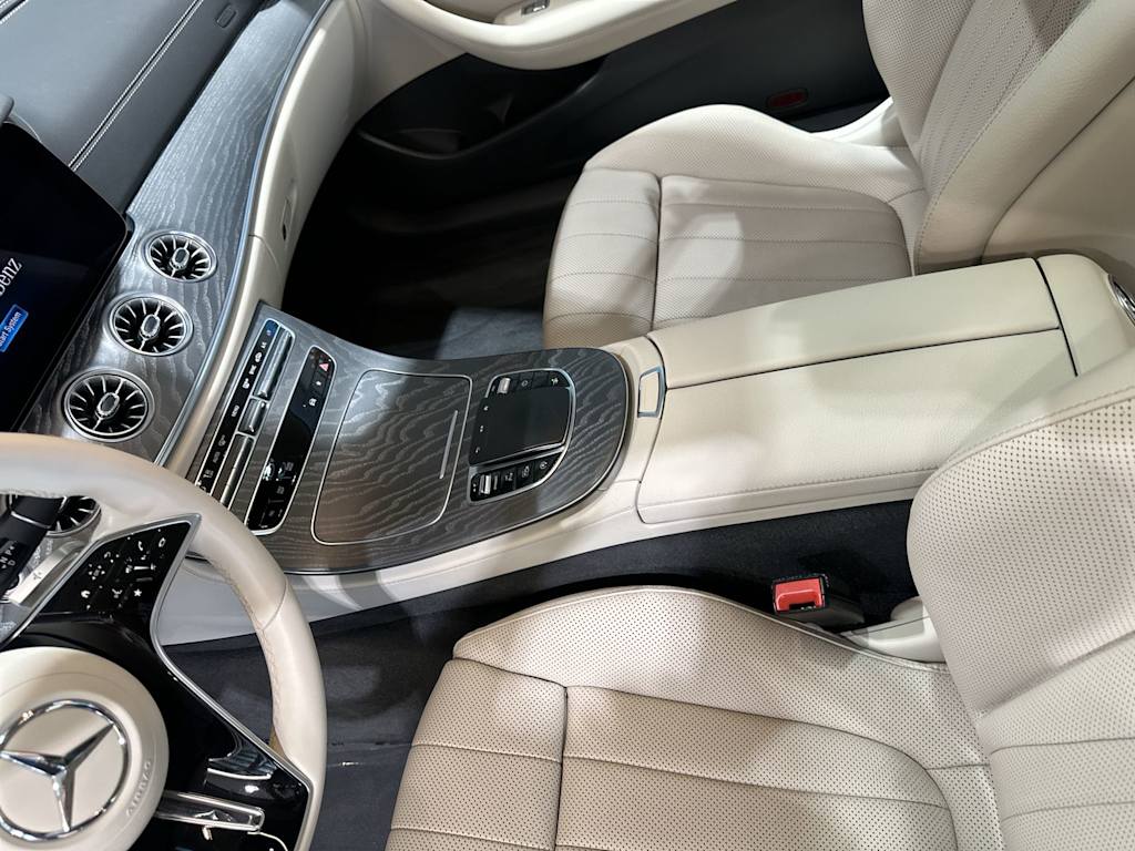 Thumbnail: 2023 Mercedes-Benz E-Class - 32