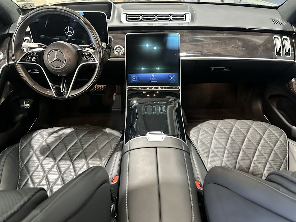Thumbnail: 2023 Mercedes-Benz S-Class - 2