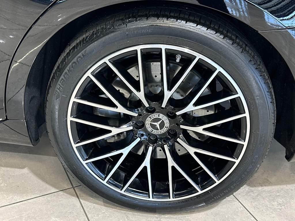Thumbnail: 2023 Mercedes-Benz S-Class - 8