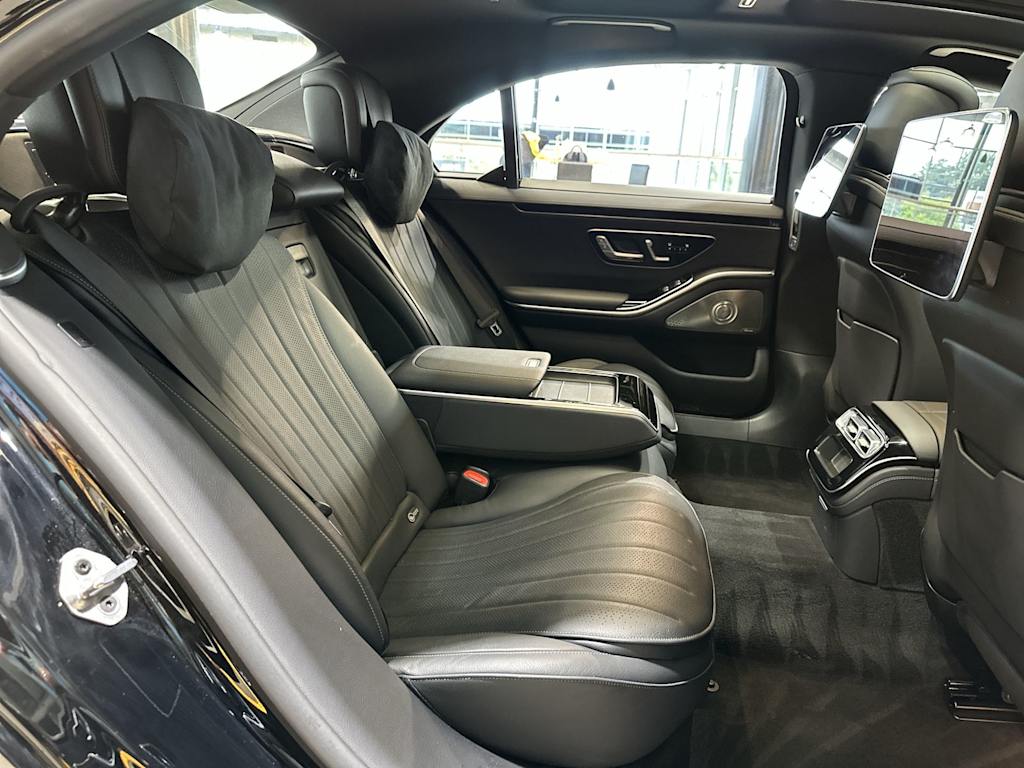 Thumbnail: 2023 Mercedes-Benz S-Class - 31