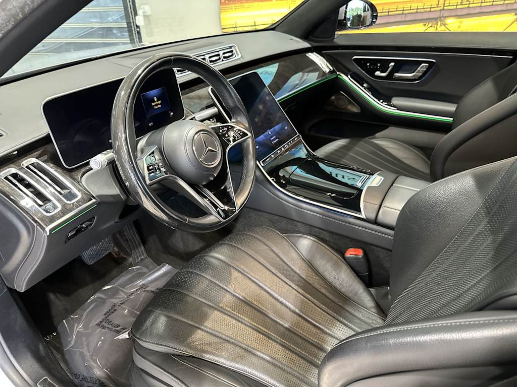 Thumbnail: 2022 Mercedes-Benz S-Class - 2