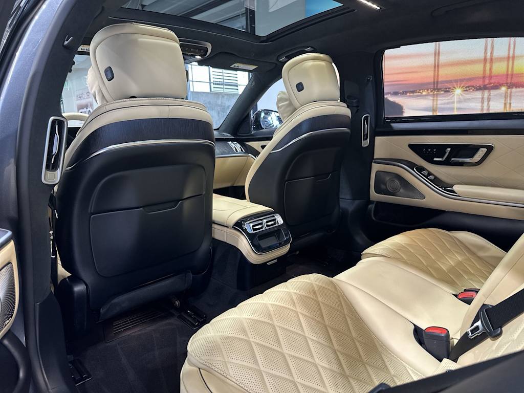 Thumbnail: 2023 Mercedes-Benz S-Class - 13