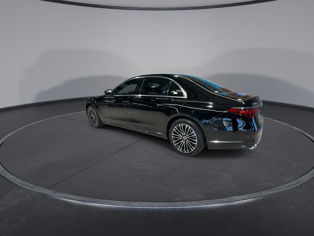 Thumbnail: 2024 Mercedes-Benz S-Class - 25