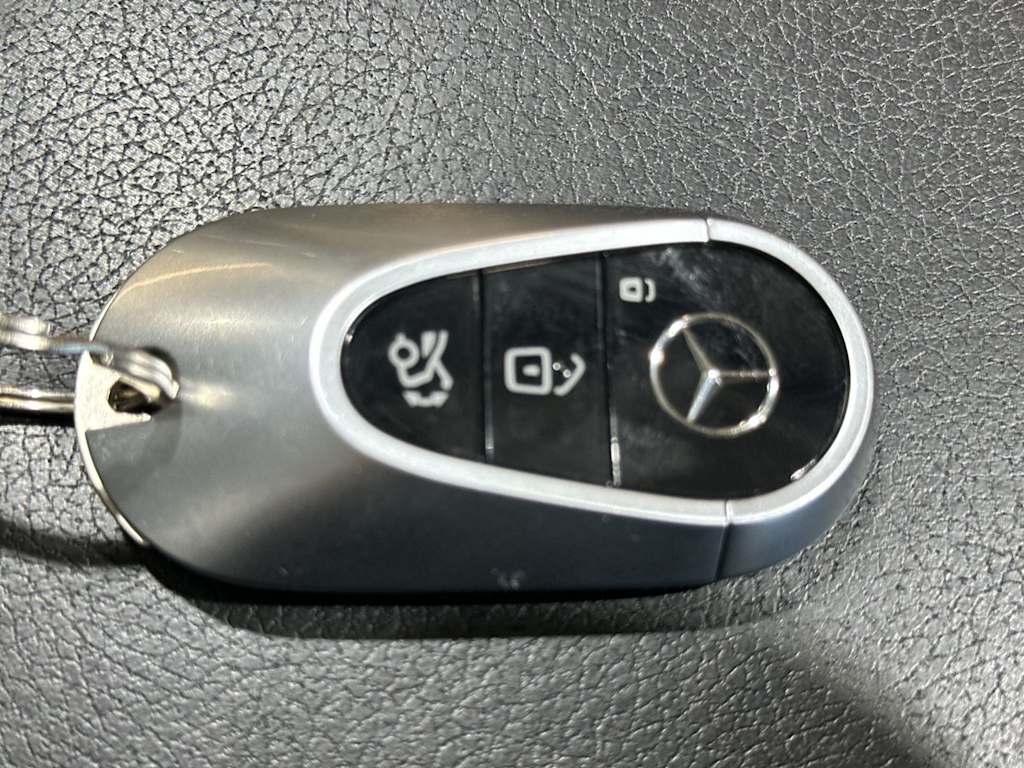 Thumbnail: 2024 Mercedes-Benz S-Class - 18