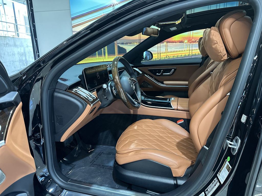 Thumbnail: 2024 Mercedes-Benz S-Class - 11