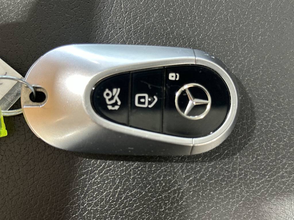 Thumbnail: 2024 Mercedes-Benz S-Class - 17