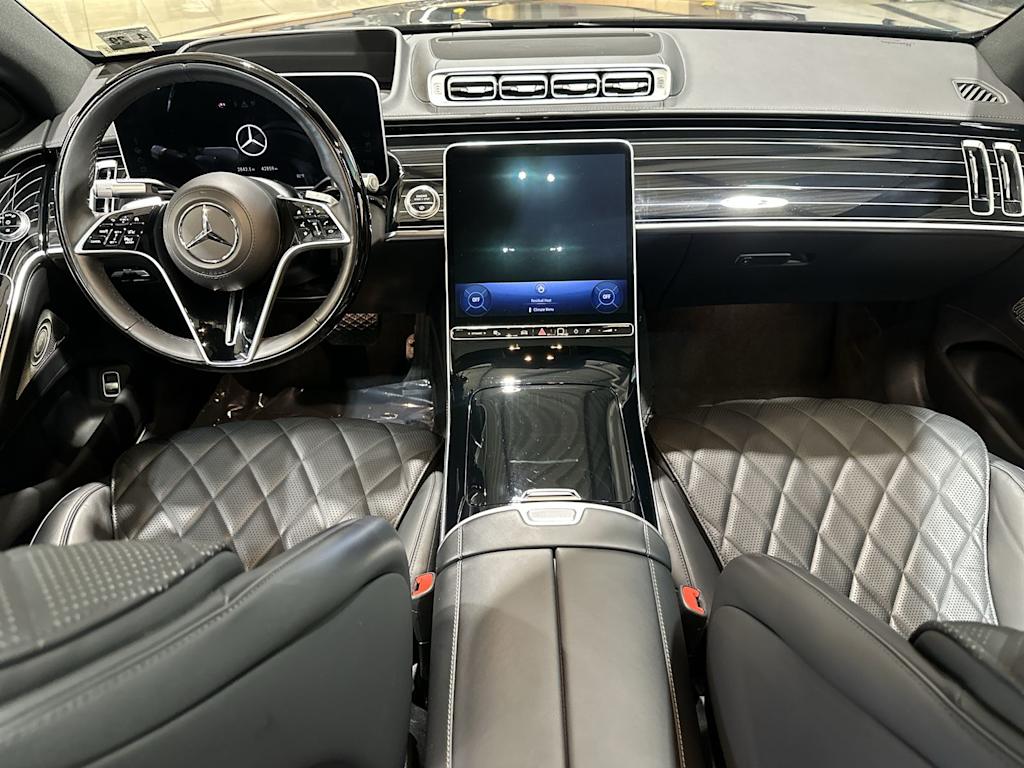 Thumbnail: 2024 Mercedes-Benz S-Class - 2