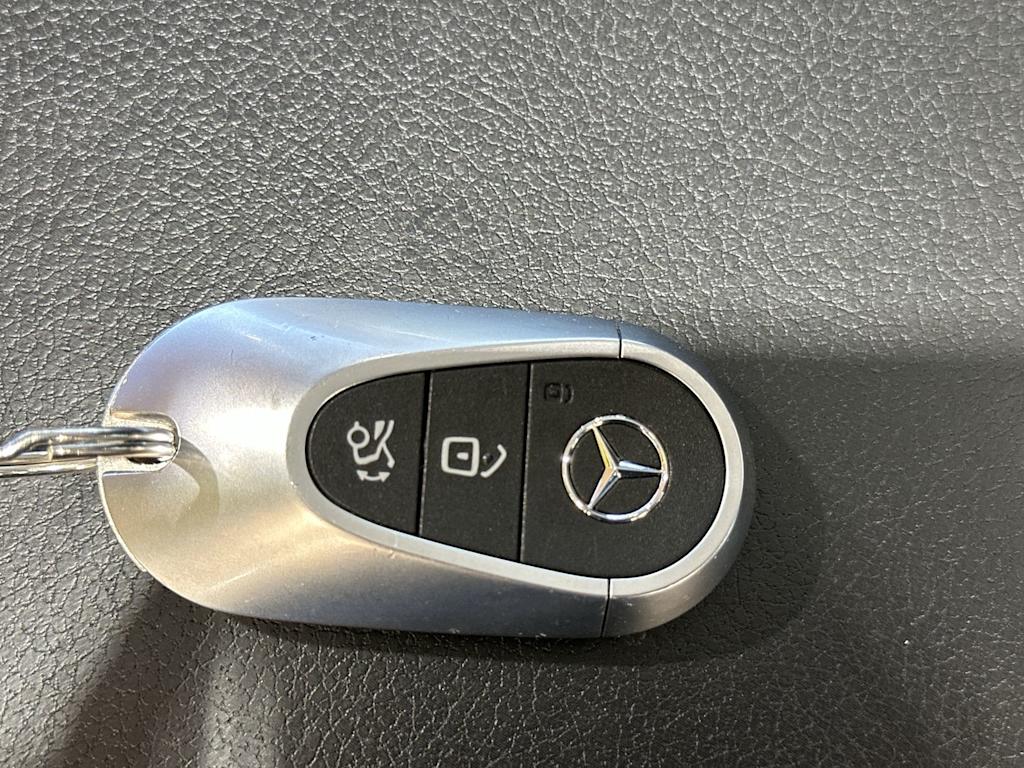 Thumbnail: 2023 Mercedes-Benz C-Class - 16