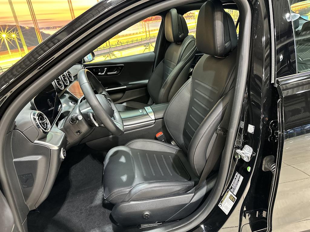 Thumbnail: 2024 Mercedes-Benz C-Class - 12