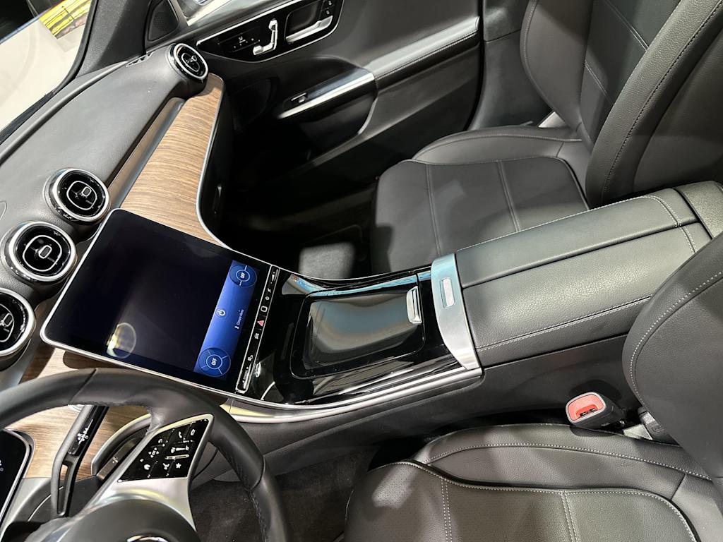 Thumbnail: 2025 Mercedes-Benz C-Class - 14