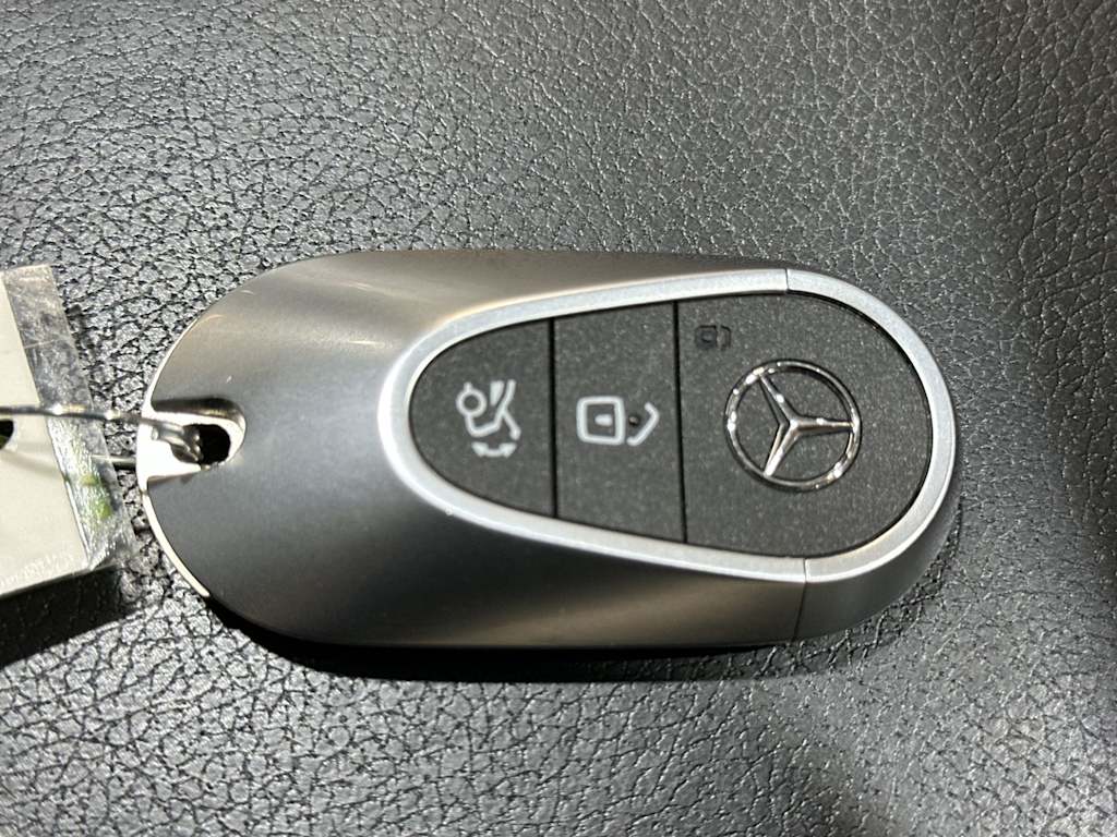 Thumbnail: 2025 Mercedes-Benz C-Class - 17