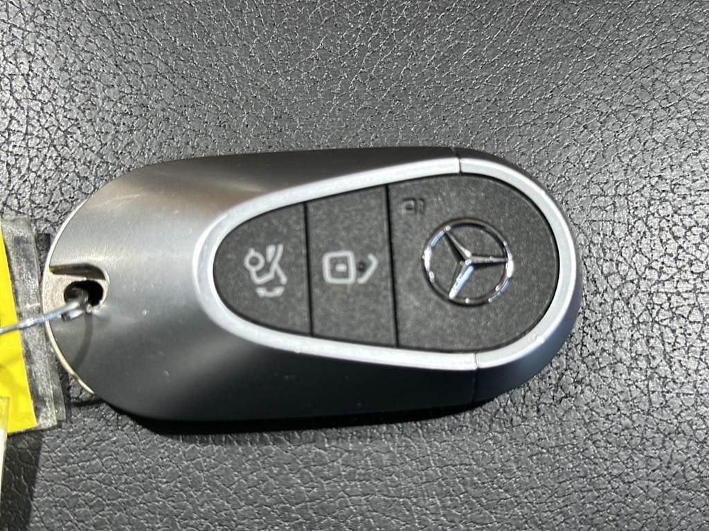 Thumbnail: 2024 Mercedes-Benz C-Class - 17