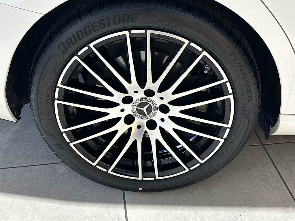 Thumbnail: 2024 Mercedes-Benz C-Class - 8
