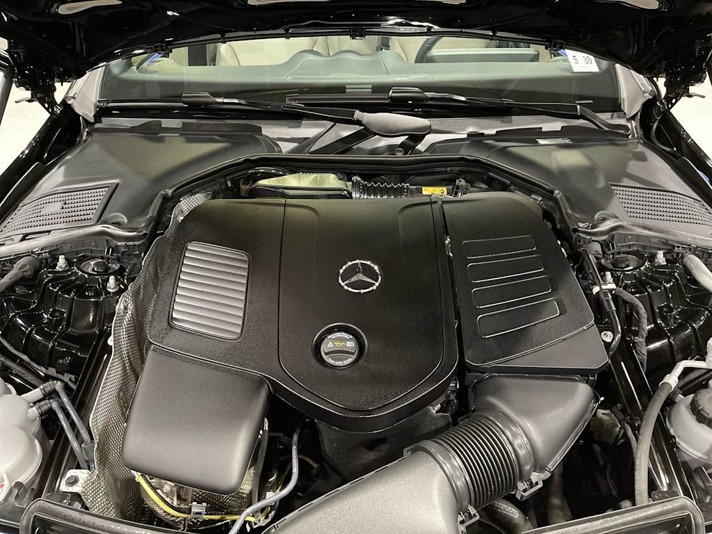 Thumbnail: 2025 Mercedes-Benz C-Class - 9