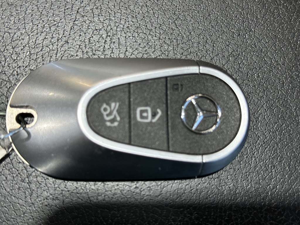 Thumbnail: 2023 Mercedes-Benz C-Class - 17
