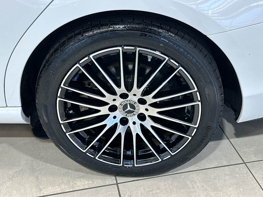 Thumbnail: 2023 Mercedes-Benz C-Class - 8