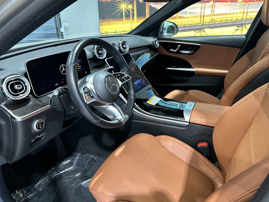 Thumbnail: 2023 Mercedes-Benz C-Class - 2