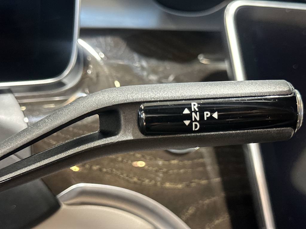 Thumbnail: 2023 Mercedes-Benz C-Class - 33