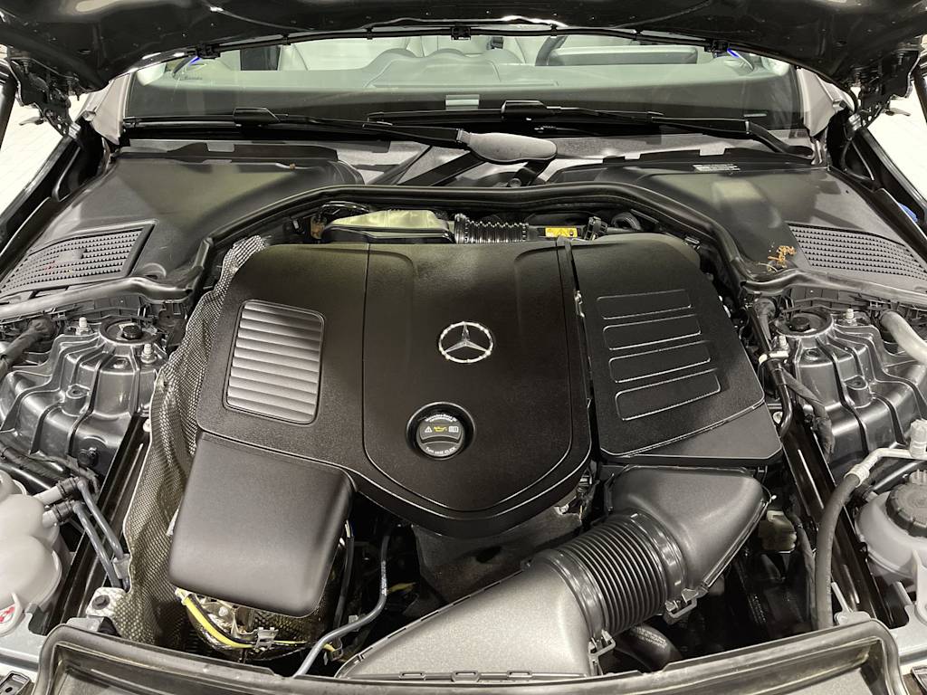 Thumbnail: 2025 Mercedes-Benz C-Class - 9