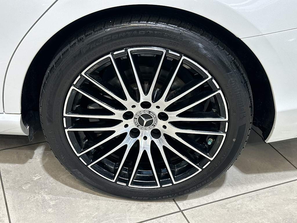 Thumbnail: 2023 Mercedes-Benz C-Class - 8