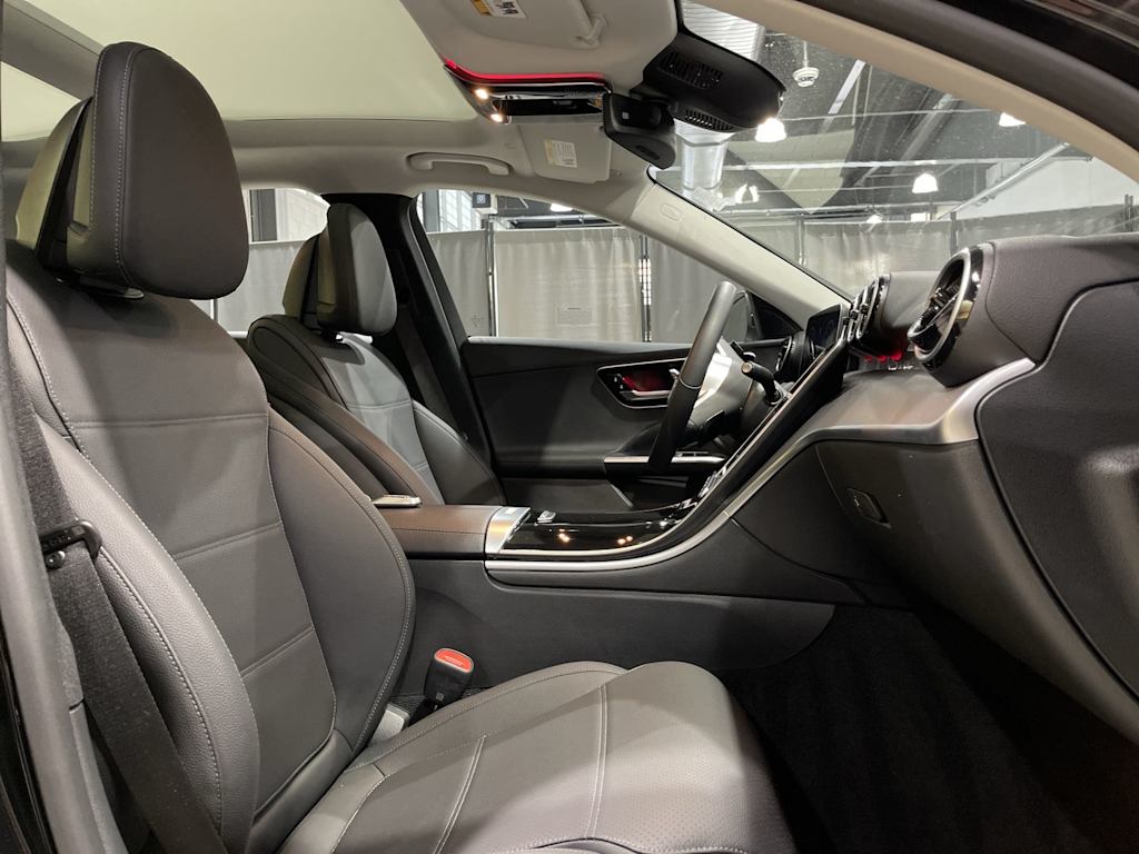 Thumbnail: 2025 Mercedes-Benz C-Class - 12