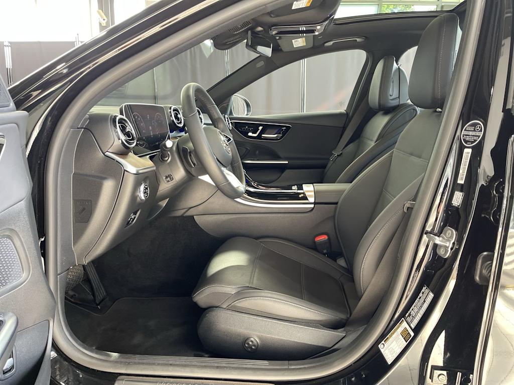 Thumbnail: 2025 Mercedes-Benz C-Class - 11