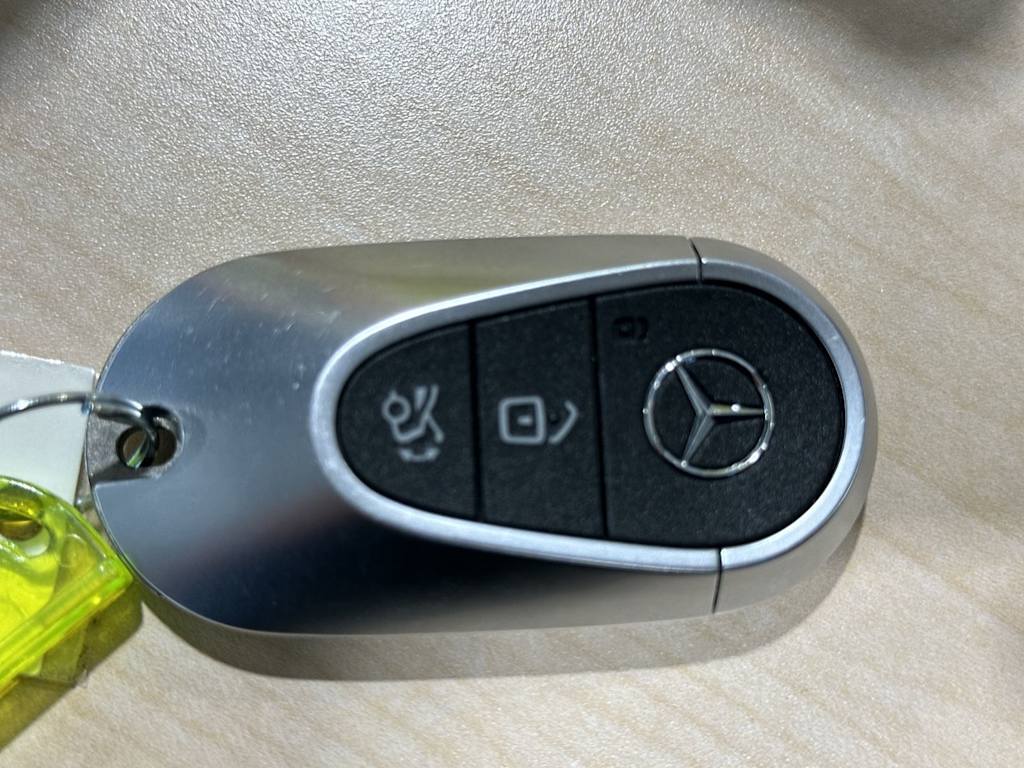 Thumbnail: 2023 Mercedes-Benz C-Class - 17