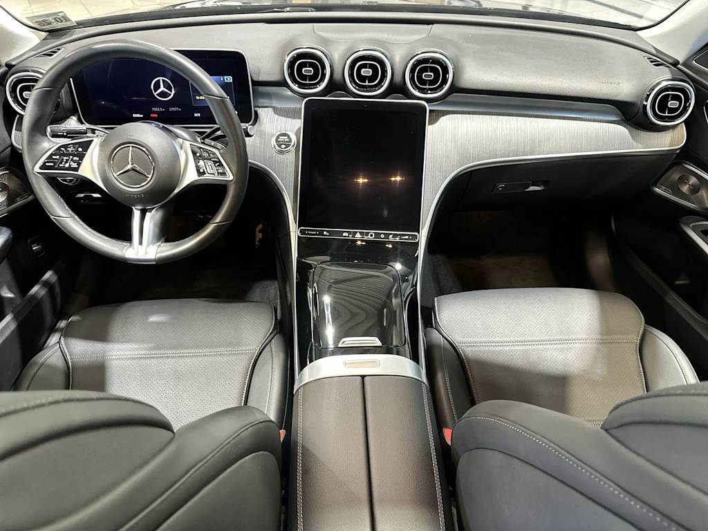 Thumbnail: 2024 Mercedes-Benz C-Class - 10