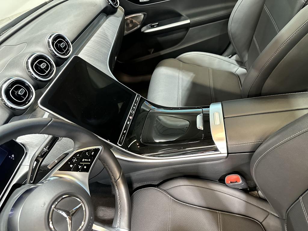 Thumbnail: 2024 Mercedes-Benz C-Class - 32
