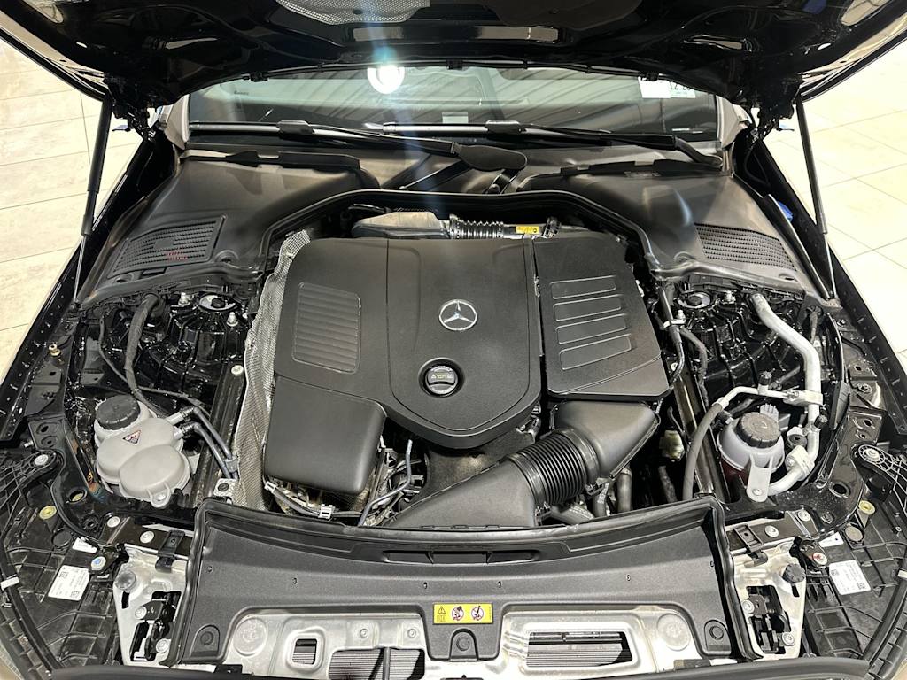 Thumbnail: 2023 Mercedes-Benz C-Class - 8