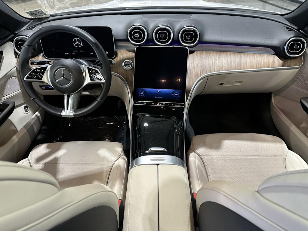 Thumbnail: 2024 Mercedes-Benz C-Class - 10