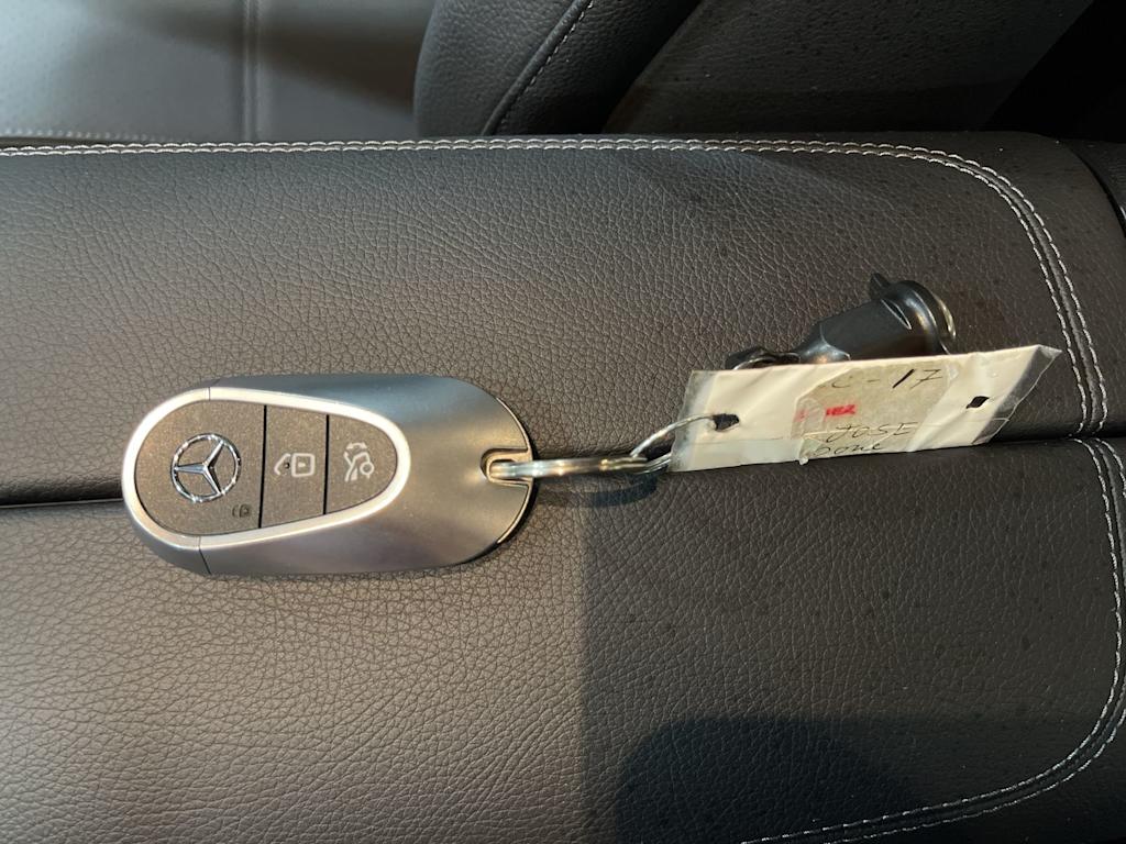 Thumbnail: 2025 Mercedes-Benz C-Class - 33