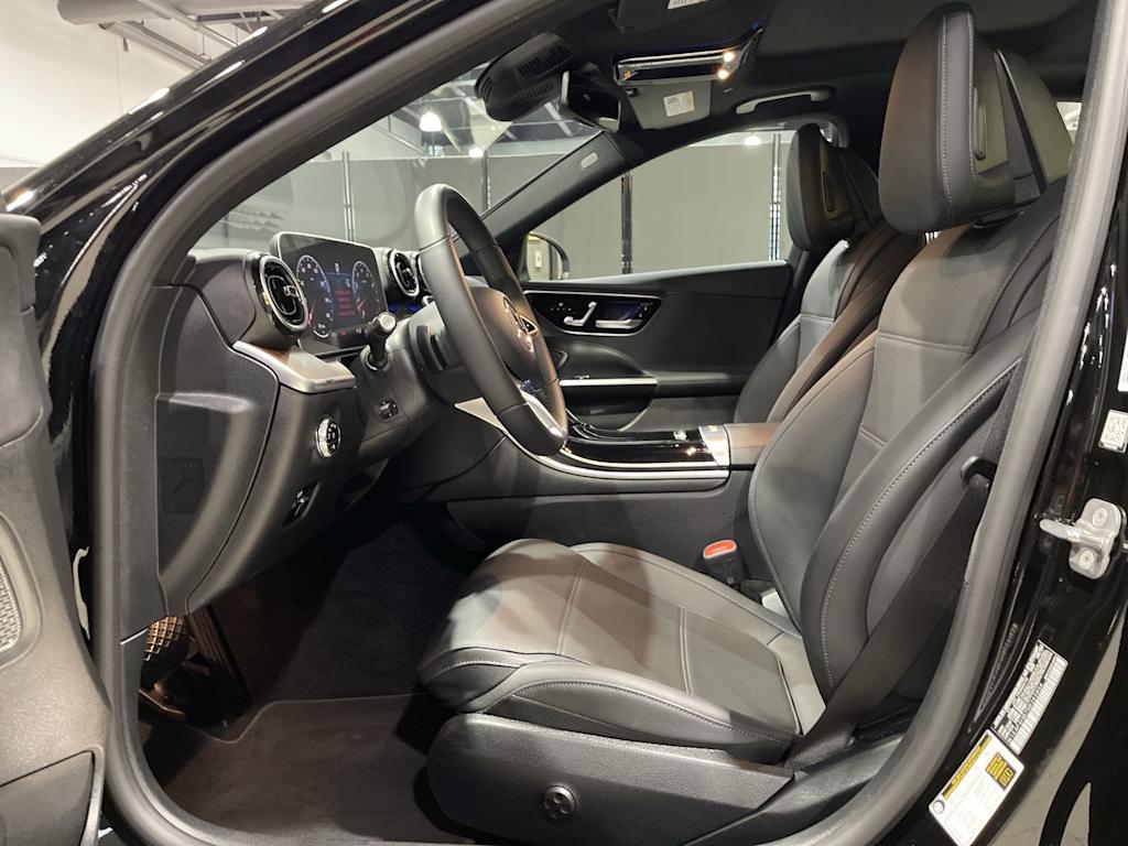 Thumbnail: 2025 Mercedes-Benz C-Class - 11