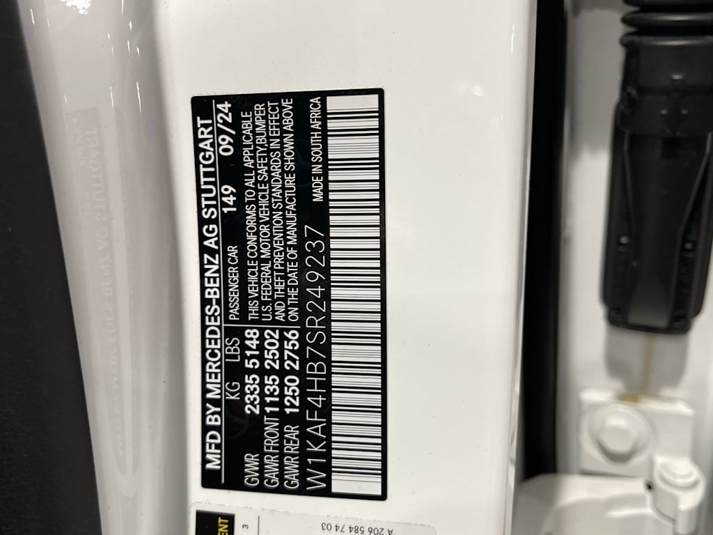 Thumbnail: 2025 Mercedes-Benz C-Class - 17